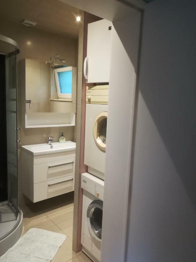 Rainbow Lodge Ursel Bagian luar foto